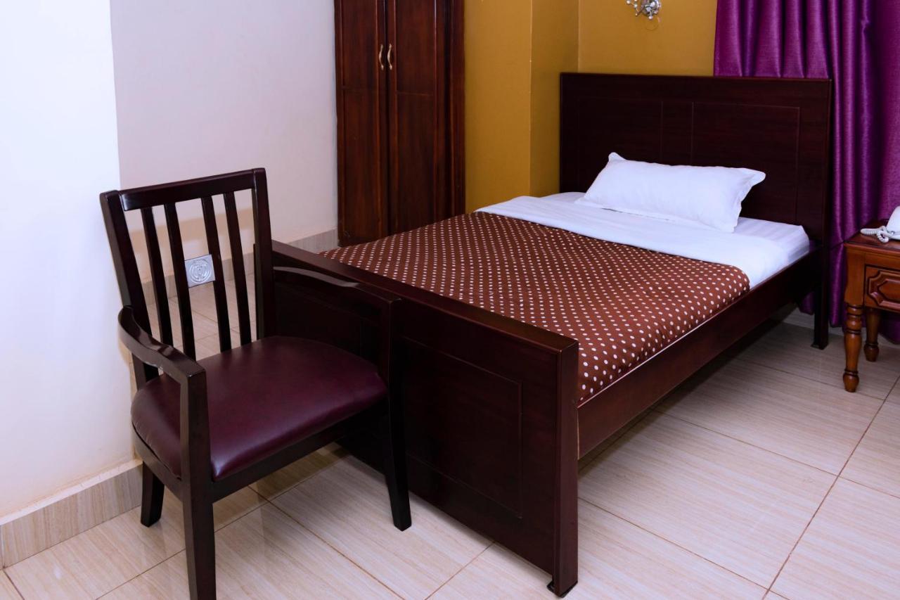 Diamonds Hotel קמפאלה מראה חיצוני תמונה