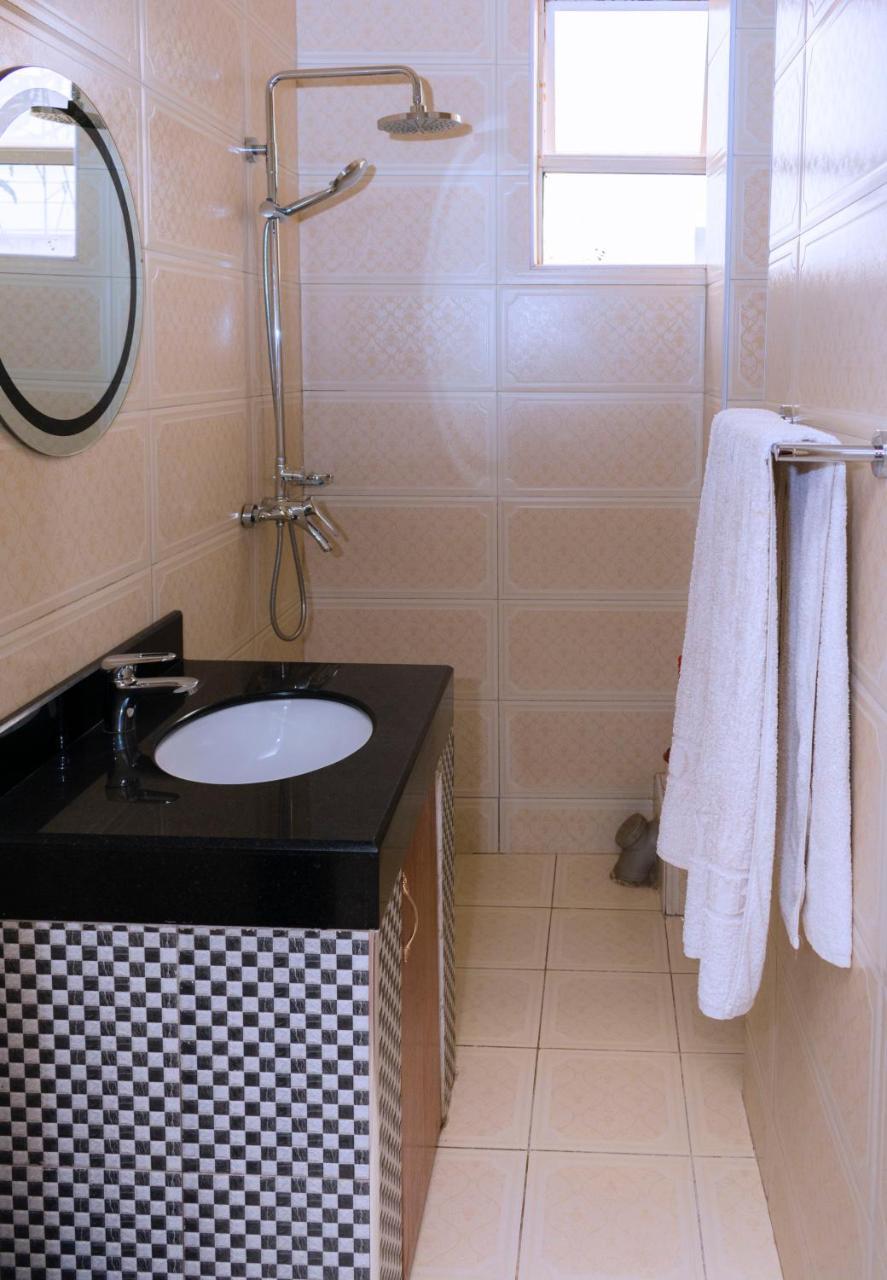 Diamonds Hotel קמפאלה מראה חיצוני תמונה